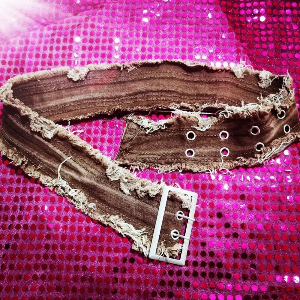 Grunge brown frayed belt